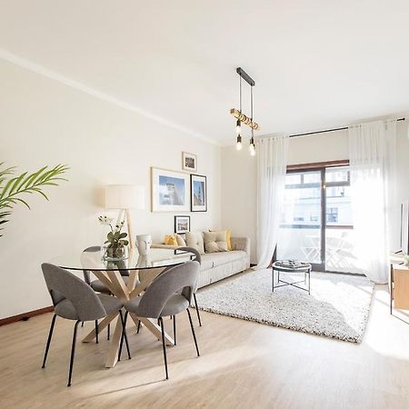 2Br Flat In Bonfim W/ Ac & Balcony By Lovelystay ปอร์โต ภายนอก รูปภาพ