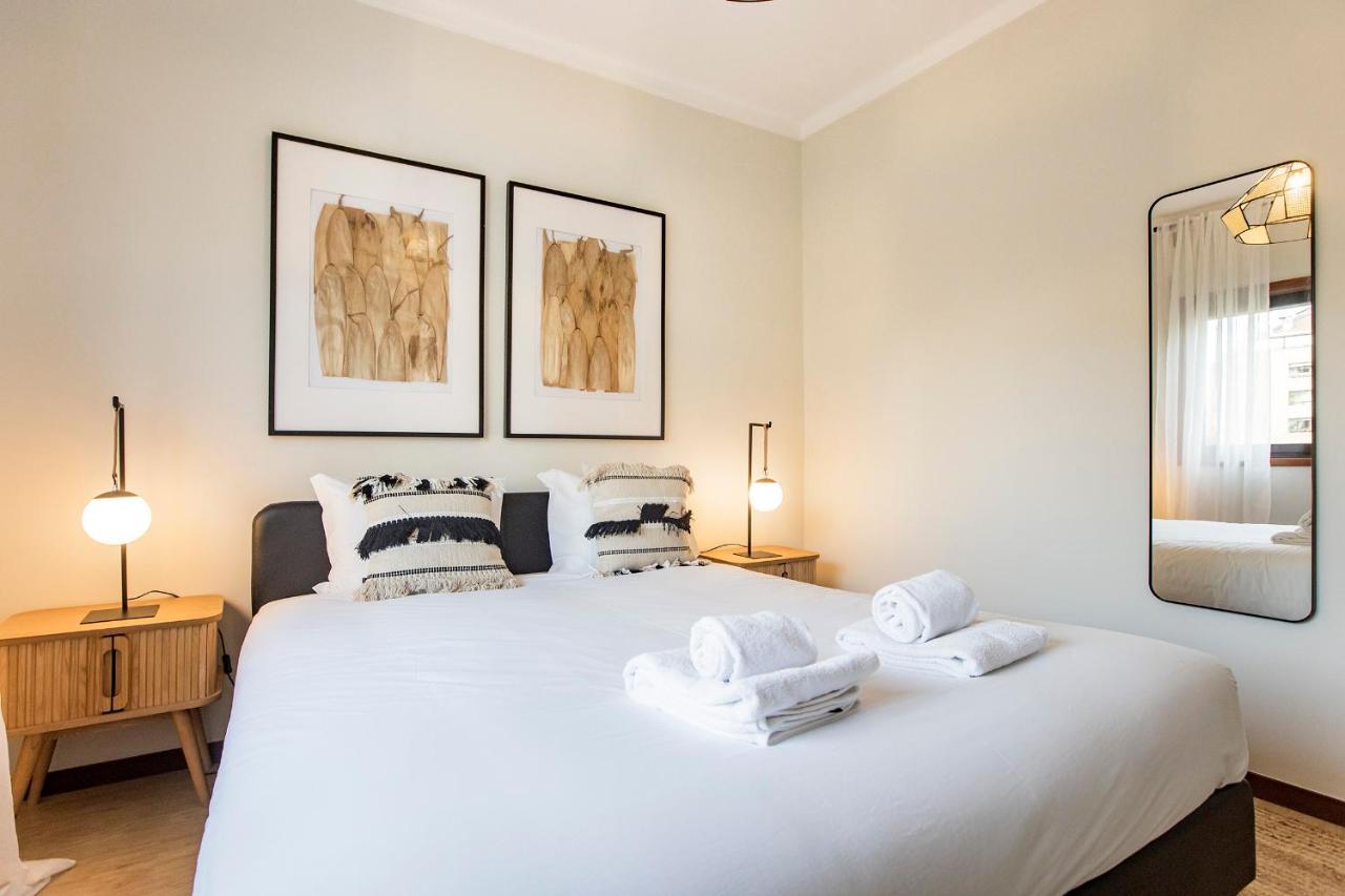 2Br Flat In Bonfim W/ Ac & Balcony By Lovelystay ปอร์โต ภายนอก รูปภาพ